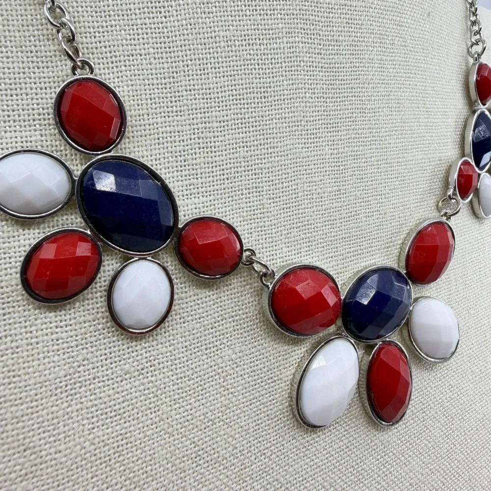 Charming Charlie Red White Blue Faceted Stone Bib Necklace Silver Tone Patriotic